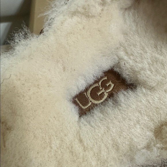 UGG Greenport Slide - Picture 5 of 8